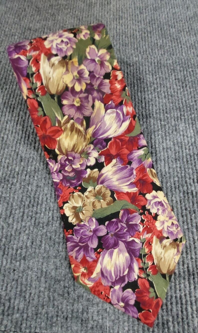 Vintage Windsor Floral Necktie Men's Retro 70s/80s Purple Red Flower Print Tie